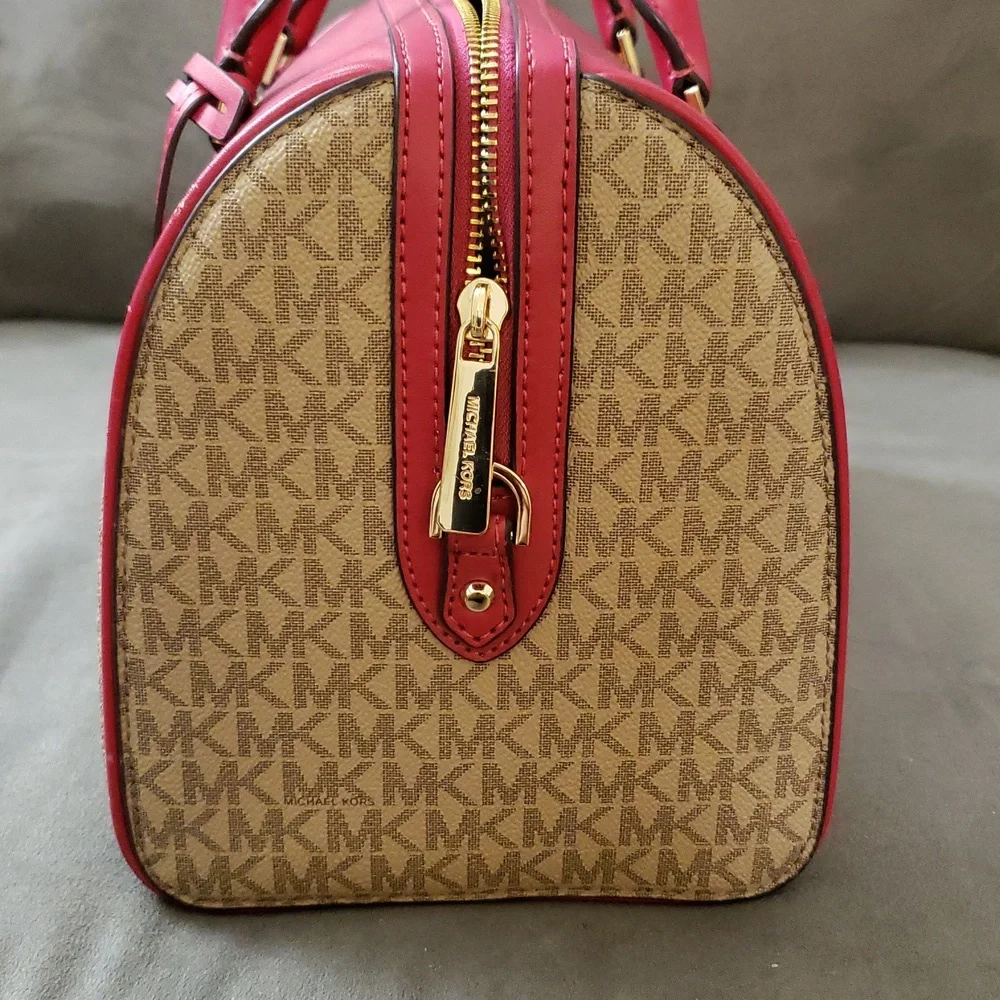 Michael Kors Fuchsia and Beige Satchel - Picture 8 of 14